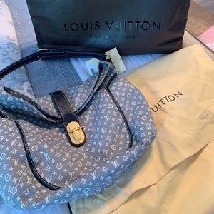 Louis Vuitton hobo